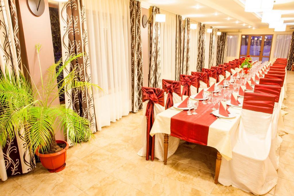 Hotel Darina Târgu-Mureş Zewnętrze zdjęcie